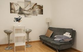 City Elegance Central Gem With Free Parking And Fast Internet 250 Mbits